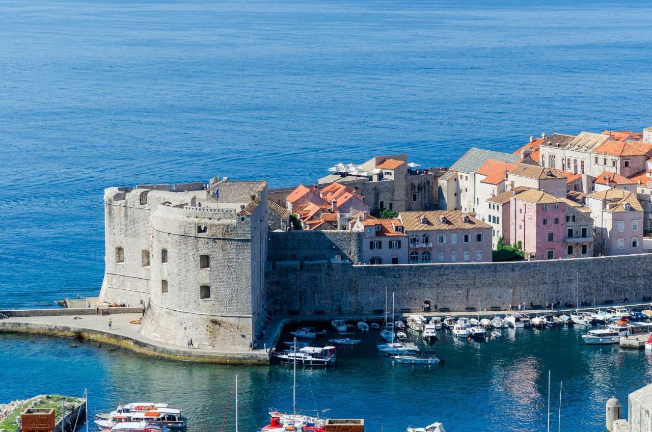 A&m * Dubrovnik