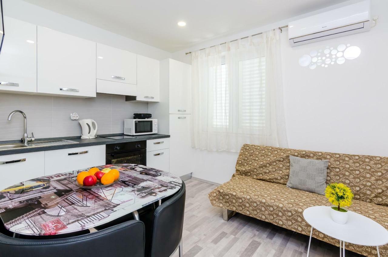 Apartment A&m